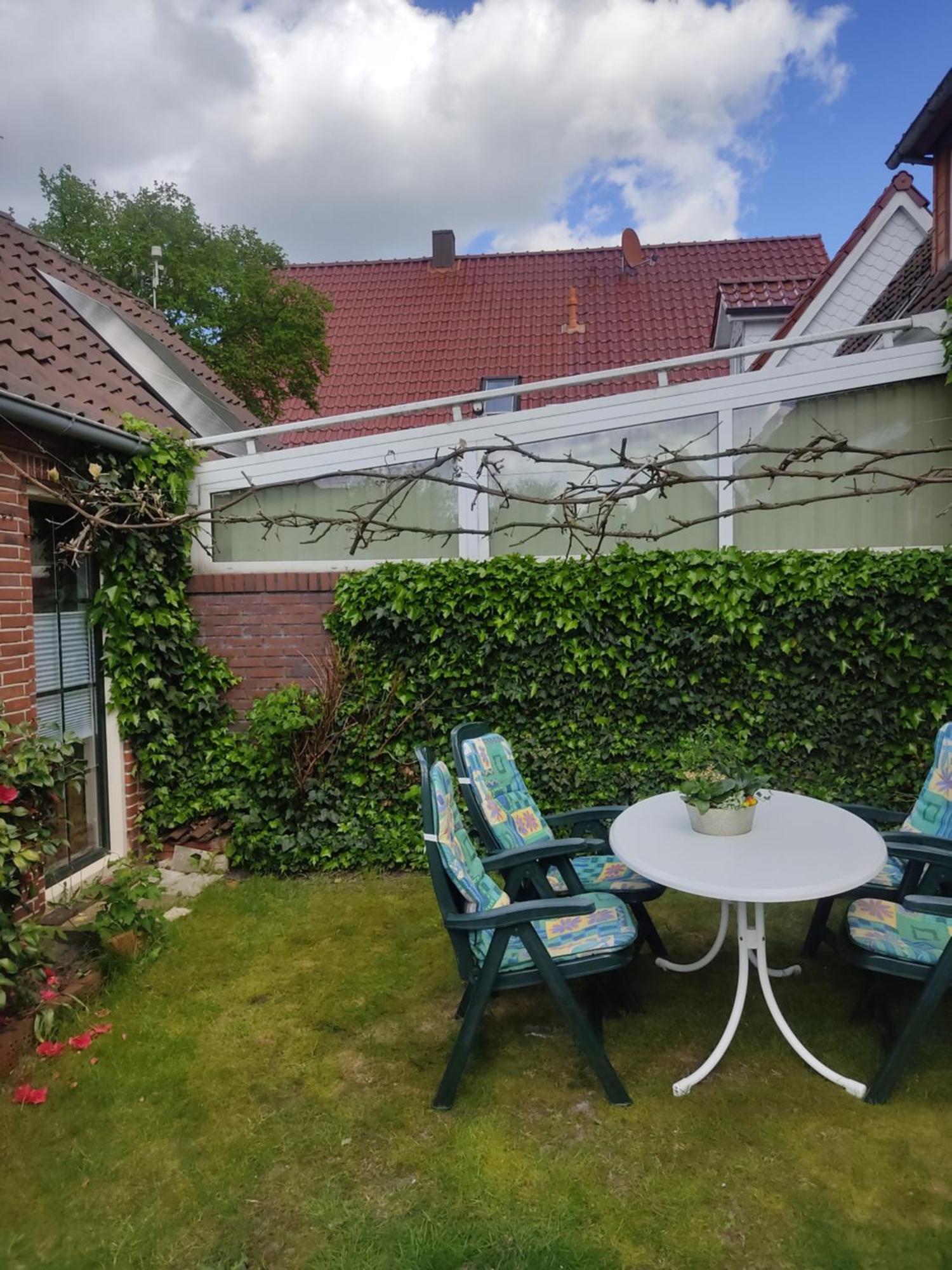 Ferienwohnung Haus Papenburg Garten Parkplatz Nordsee Buitenkant foto