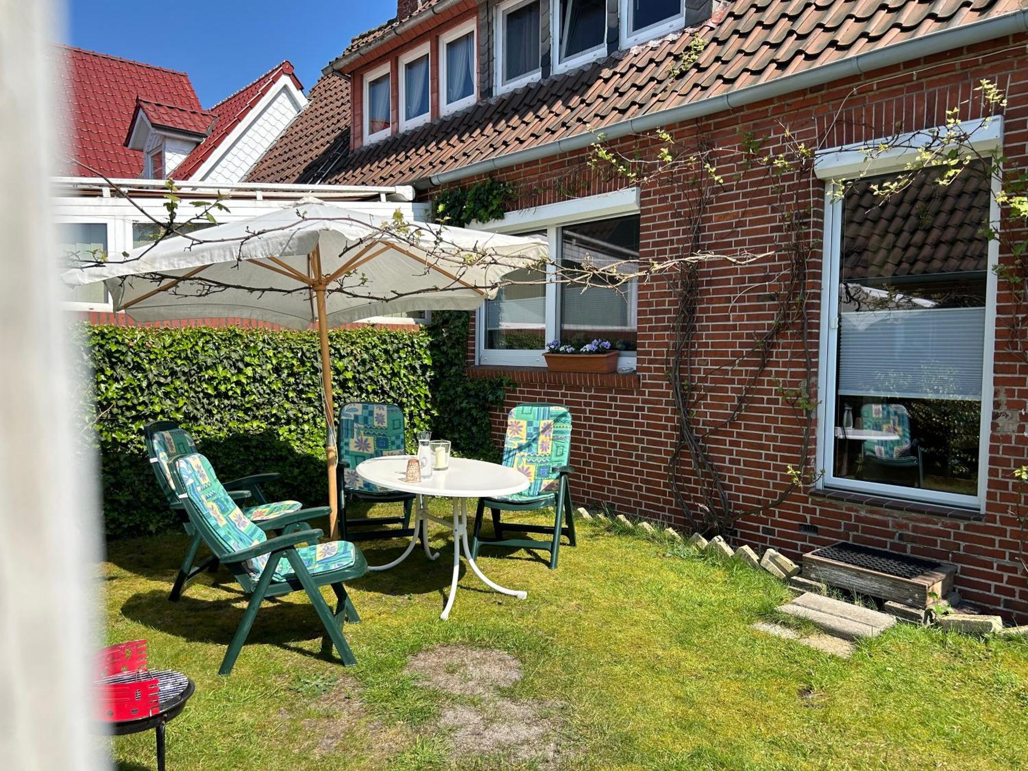 Ferienwohnung Haus Papenburg Garten Parkplatz Nordsee Buitenkant foto